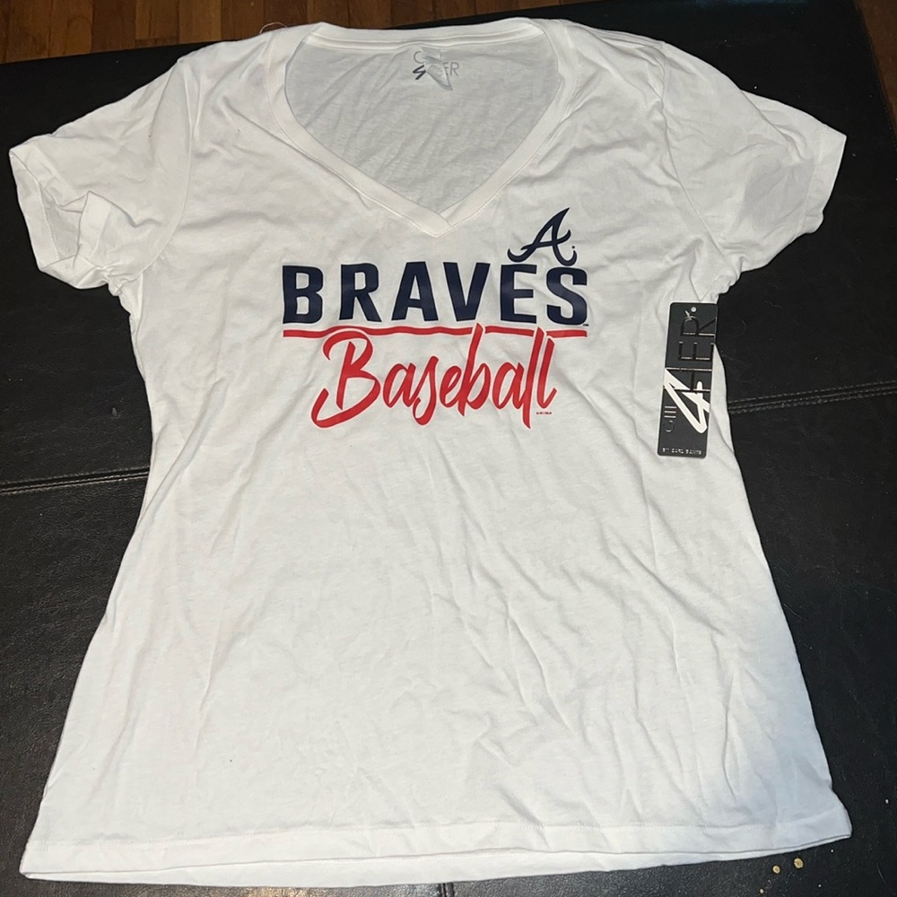 Women’s Fitted Atlanta Braves V Neck Brand new